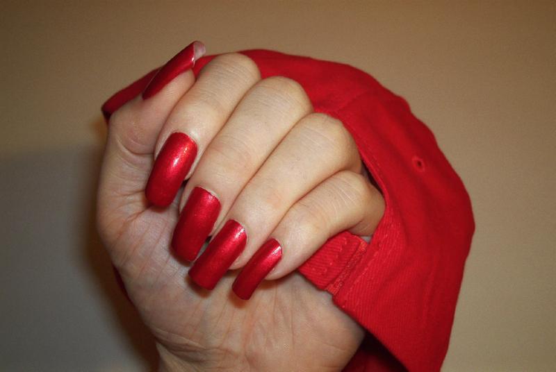 garnet red color nail polish