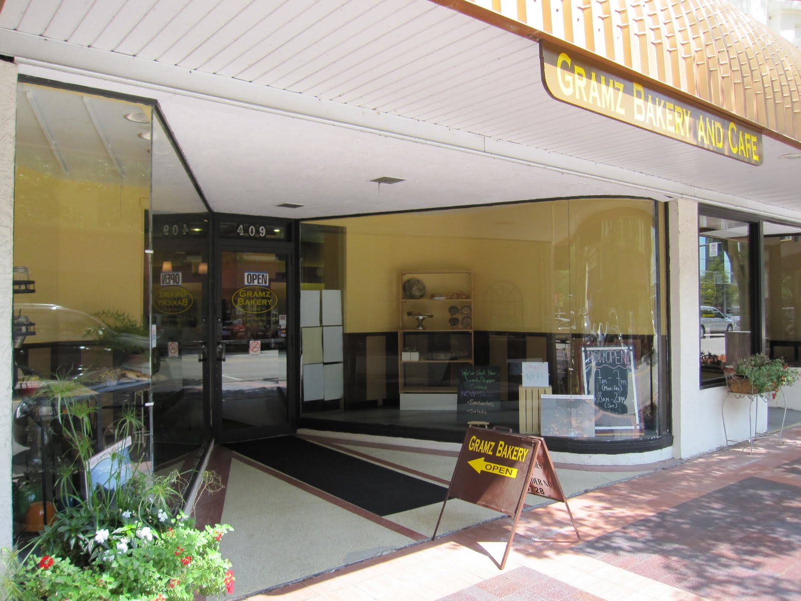 IN Columbus Gramz Bakery & Cafe