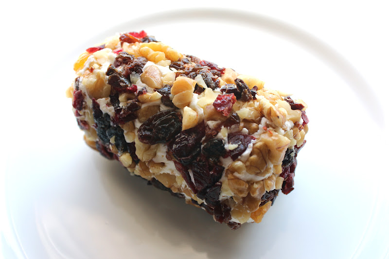 Dried Fruit & Nut Goat Cheese Free to be Lea