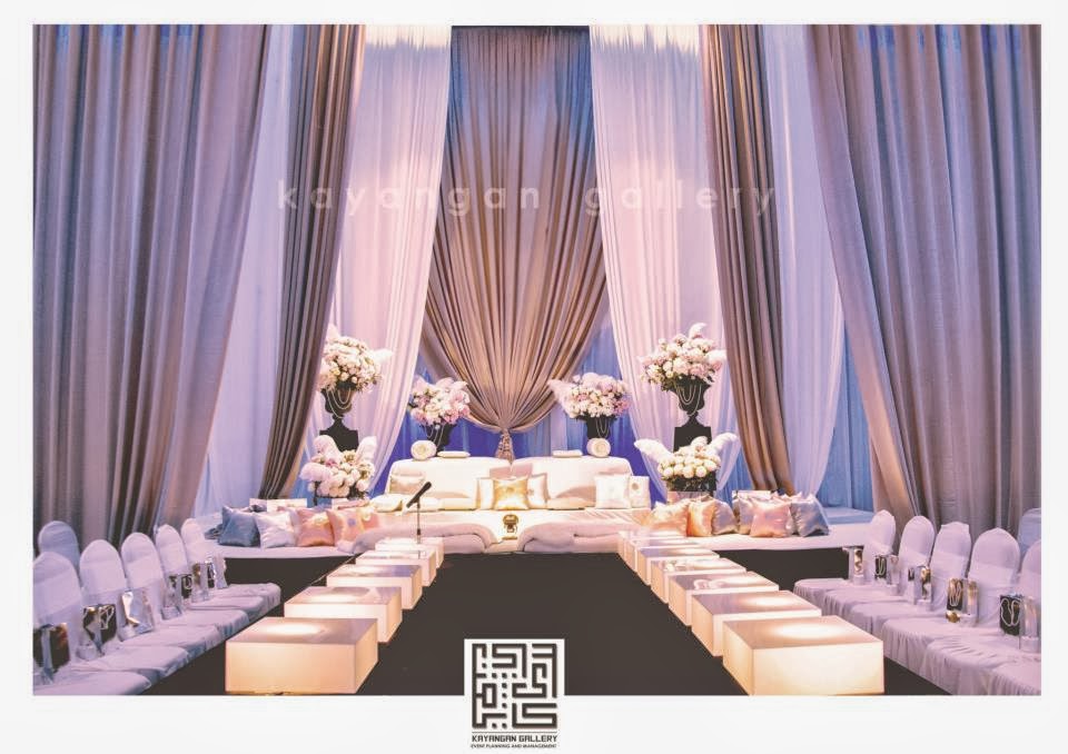 Time To Kahwin Pelamin and cakecutting dress