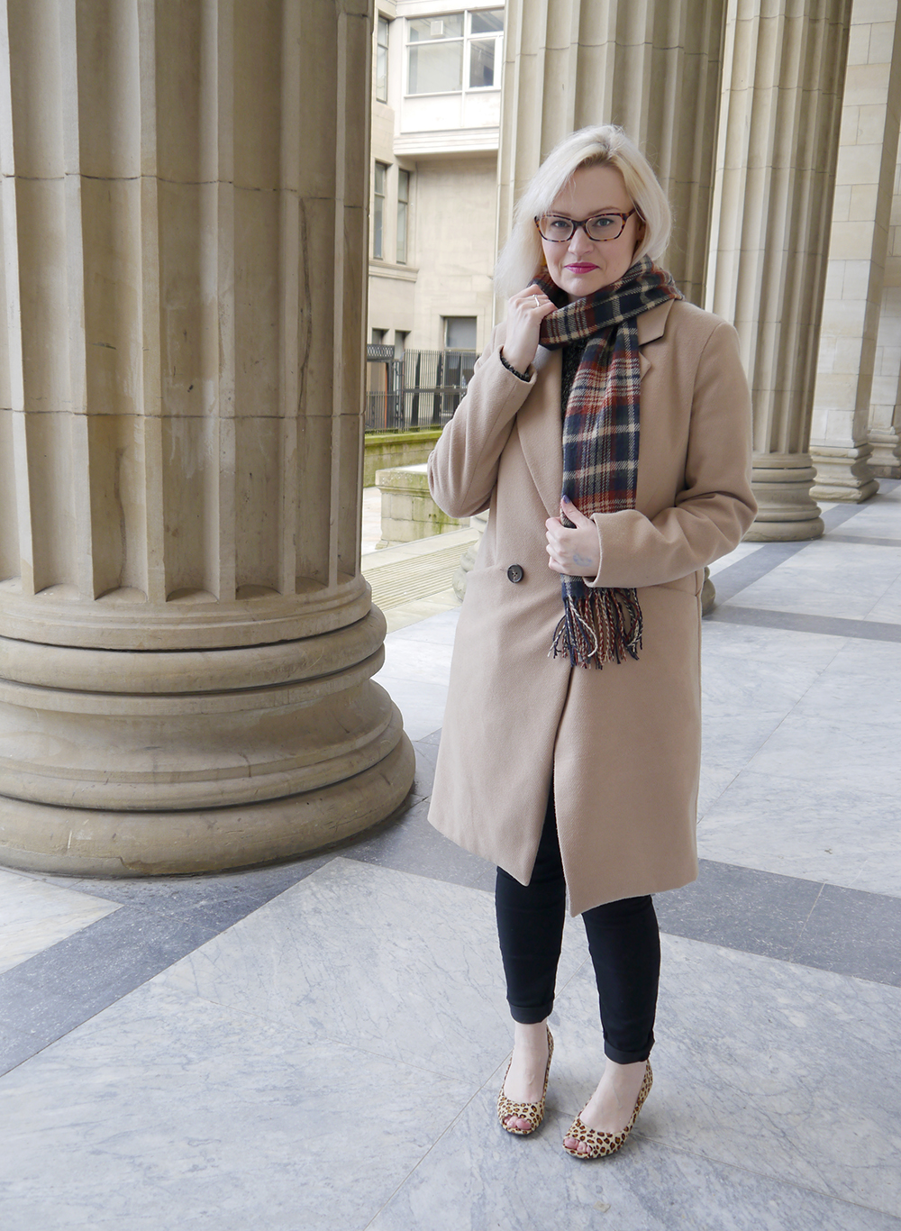 tartan scarf weather in scotland oasis camel coat, tartan scarf style, IOLLA glasses, Caird Hall Dundee, #dundeebloggers, Scottish fashion blogger, leopard print peeptoe shoes, lou lous vintage fair