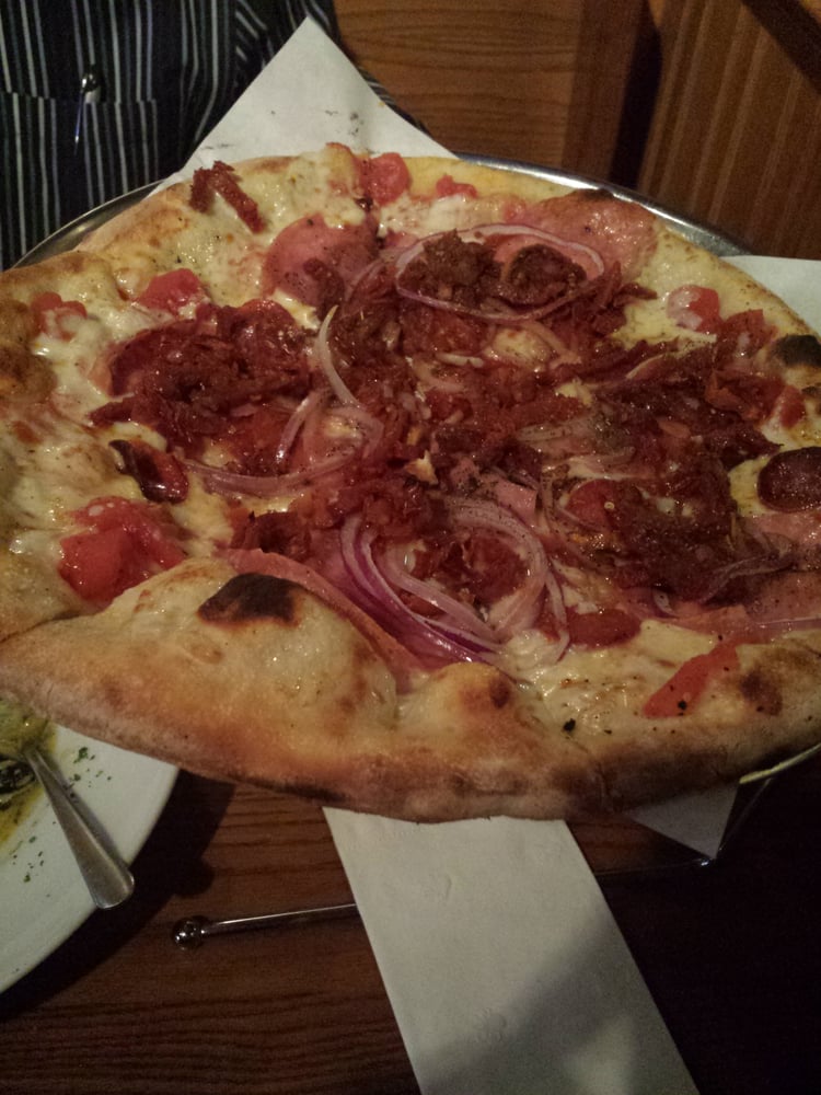 Faccia Luna Pizzeria | Pizza Restaurants Near Me