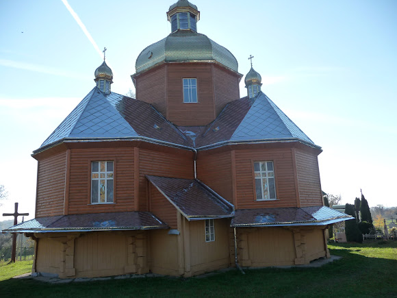 Добровляны Дрогобычского района. Церковь Покрова Пресвятой Богородицы