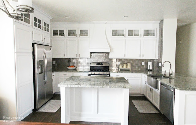 Major kitchen remodeling inspiration! I can't believe this makeover was DIY