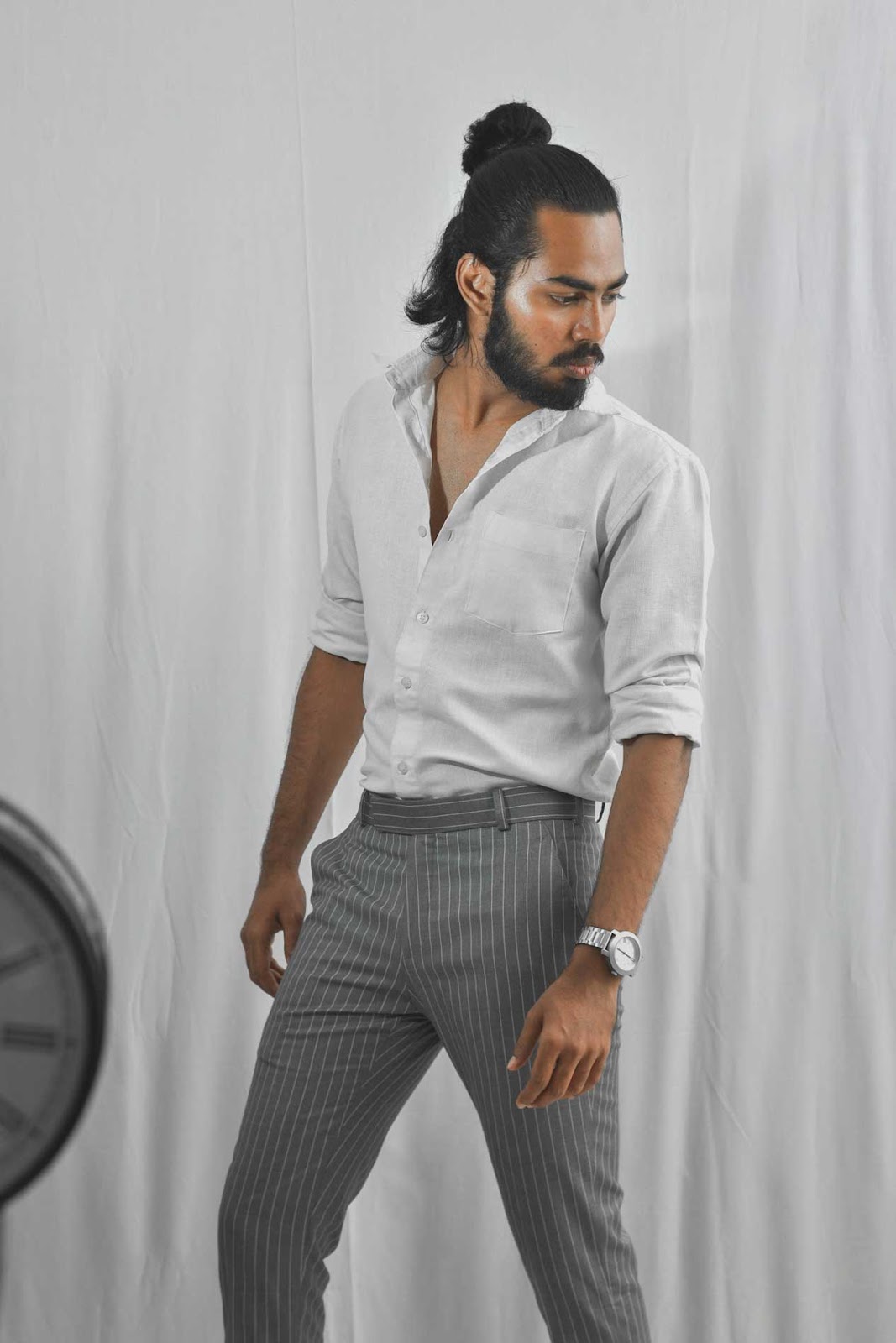 men photoshoot pose guide for men photoshoot indian style, male model photoshoot