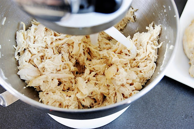 How to Shred Chicken with a Stand Mixer Image