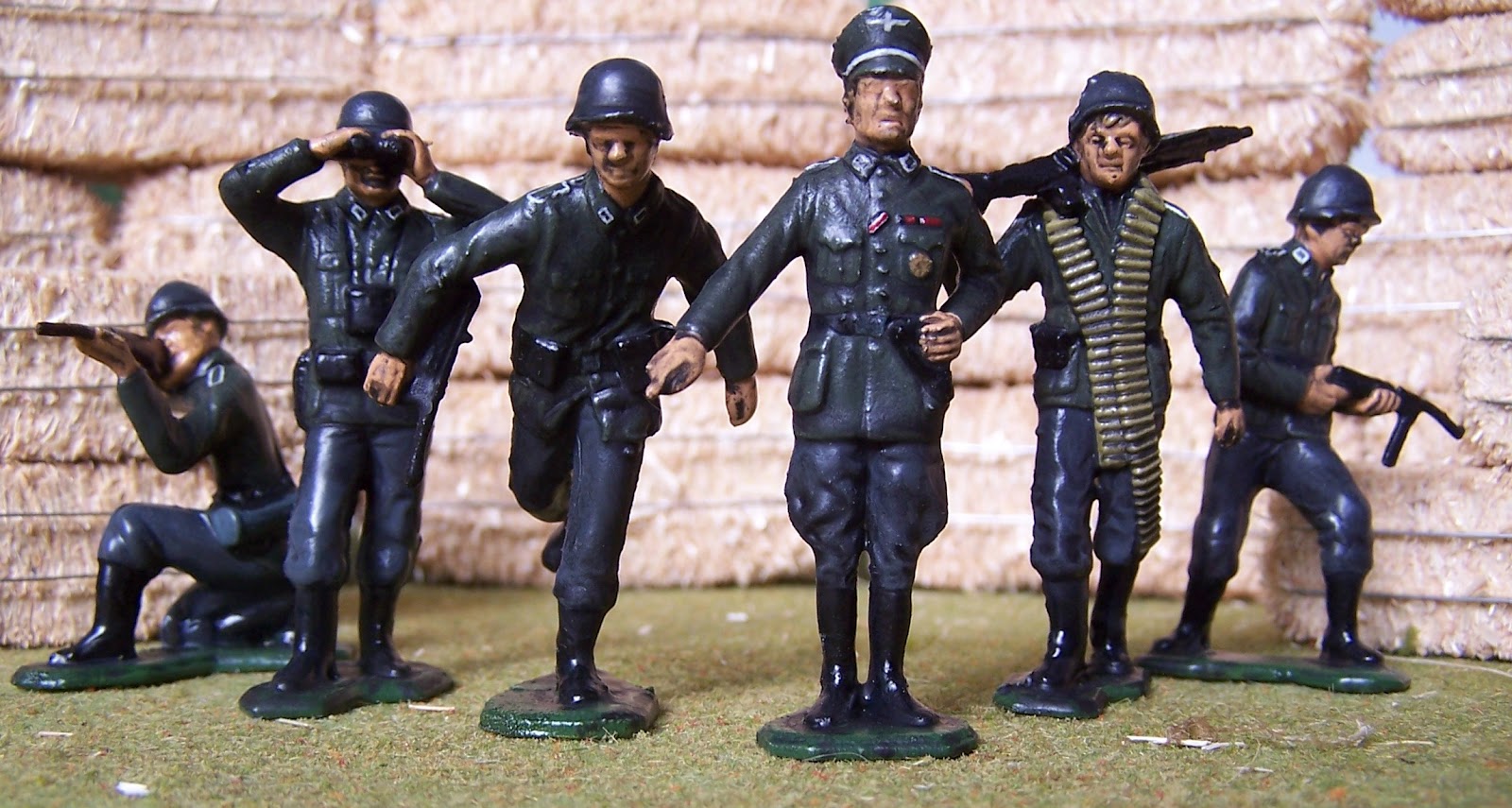 WWII Plastic Toy Soldiers: Marx - Toy Soldiers