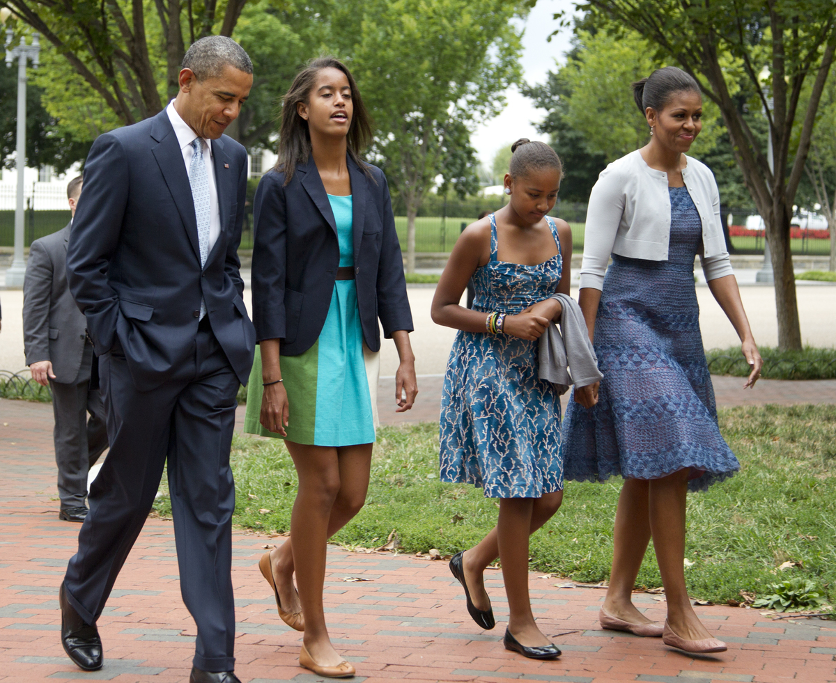 The Obama Daughters Dressed For Easter and More Pictures.