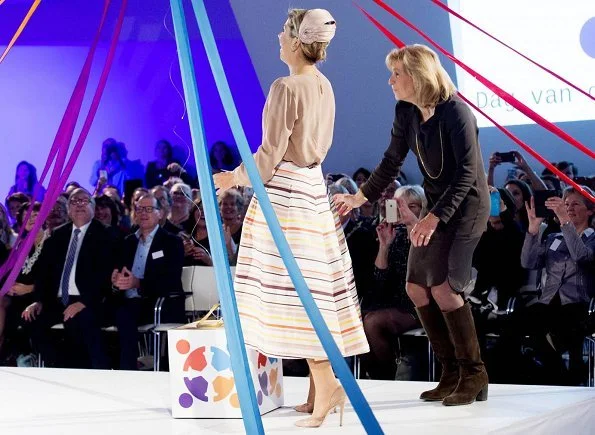 Dutch Queen Maxima wore NATAN Skirt, Natan shoes and Natan top at opening of Youth Professionals congress