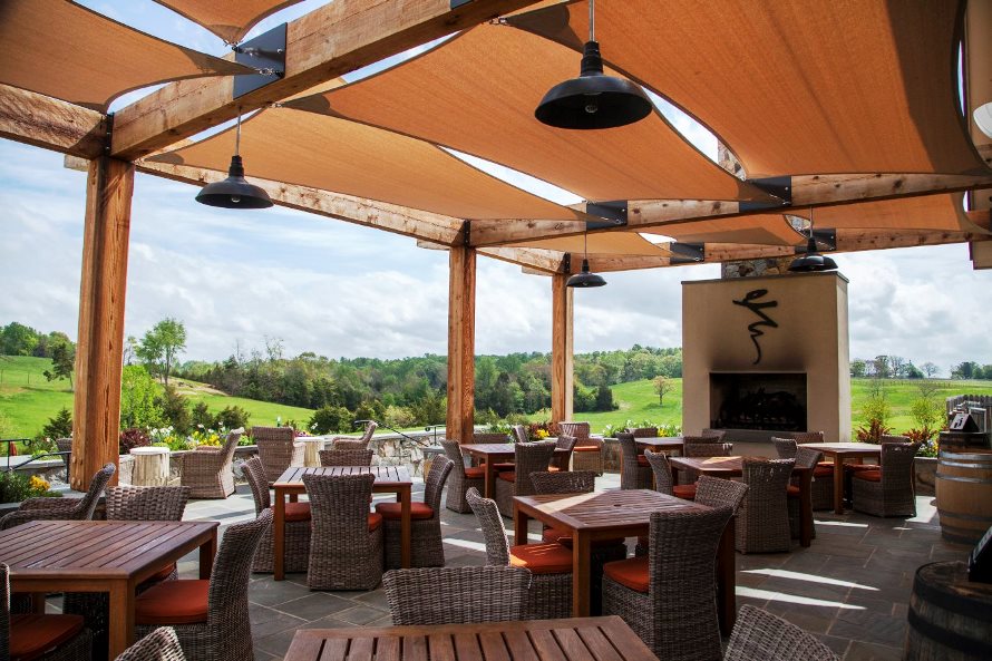 VIRGINIA Early Mountain Vineyards Hosts Annual Father's Field Day June