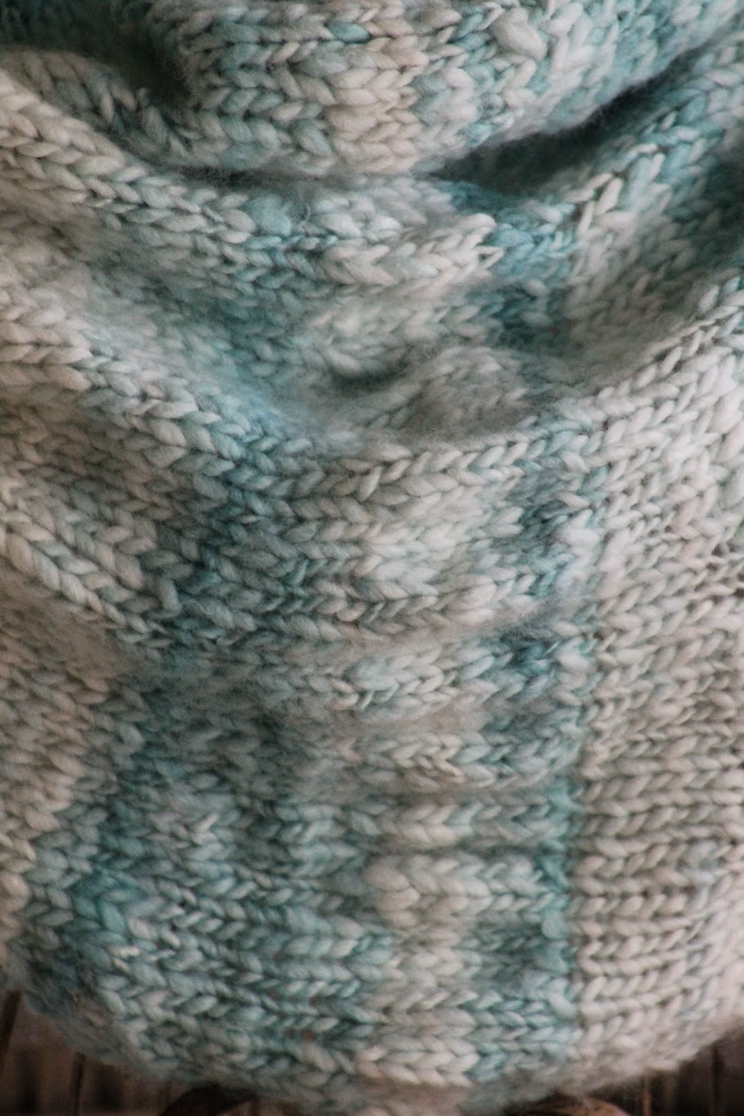 Balls to the Walls Knits: Ruched Shawlette