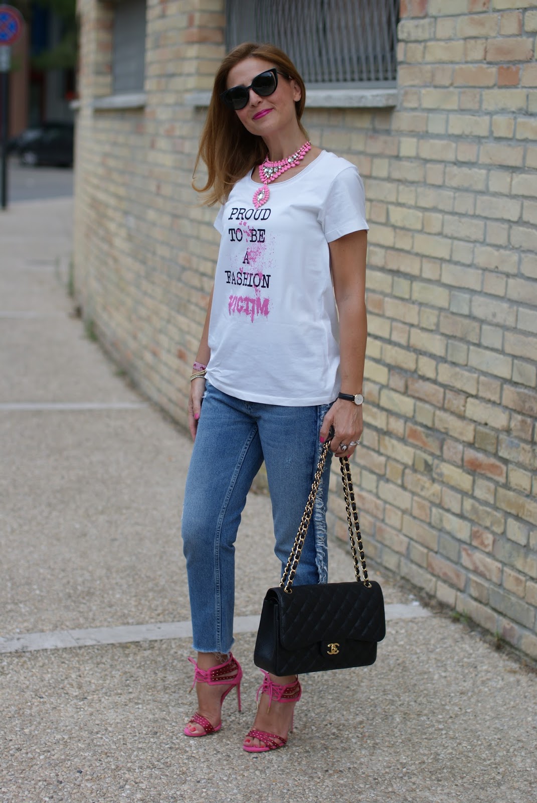 Casual feminine outfit with a proud to be a fashion victim t-shirt from Iolanda Corio TSoF CREW on Fashion and Cookies fashion blog, fashion blogger style