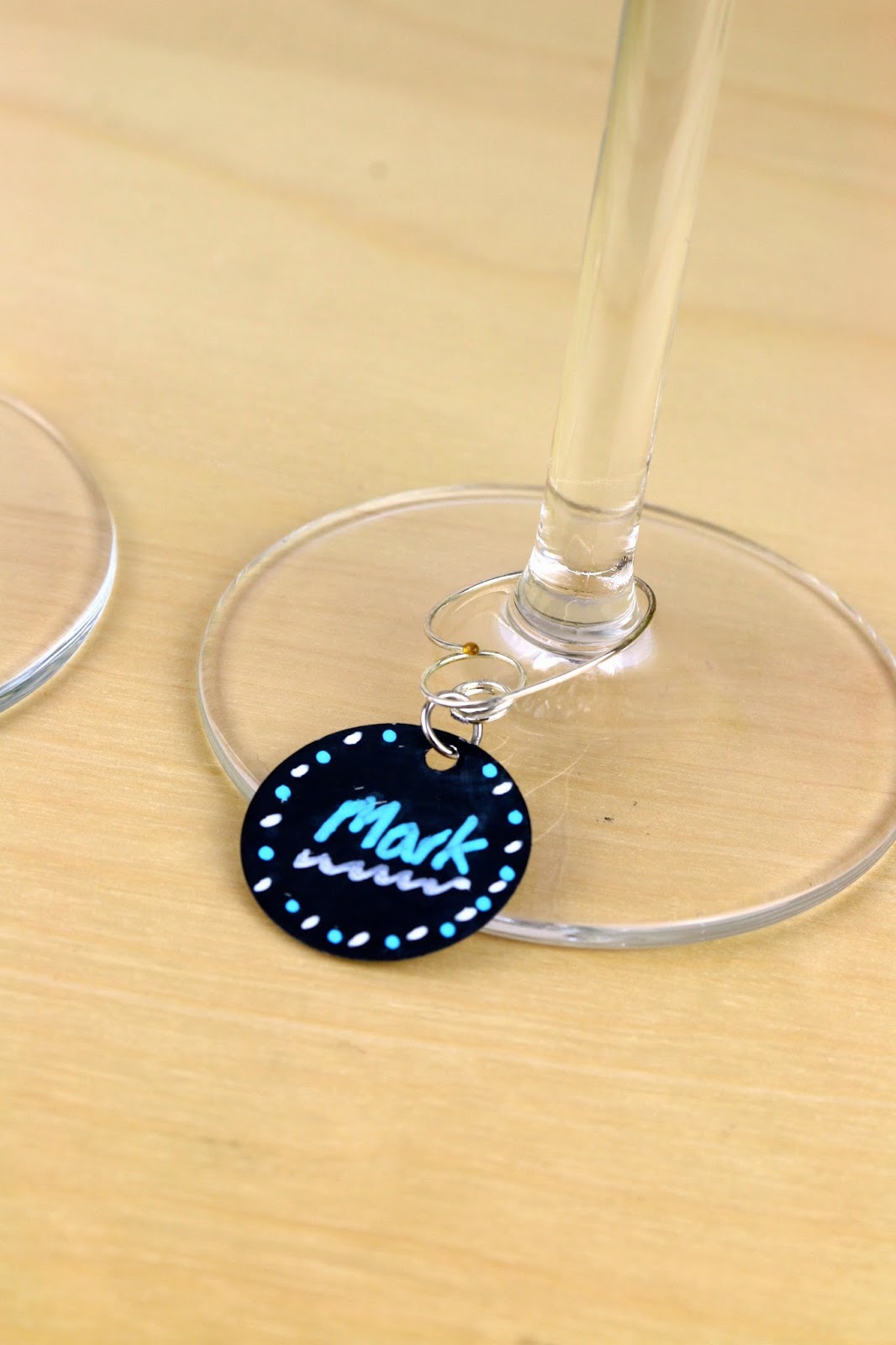 SRM Stickers Blog - Personalized Wine Glasses by Cathy A. - #easychalkboardmarker #chalkboard #markers #white #flourencent #personization #DIY