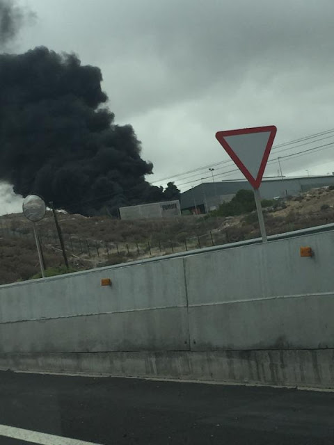 Incendio en Arico, Tenerife, nave industrial