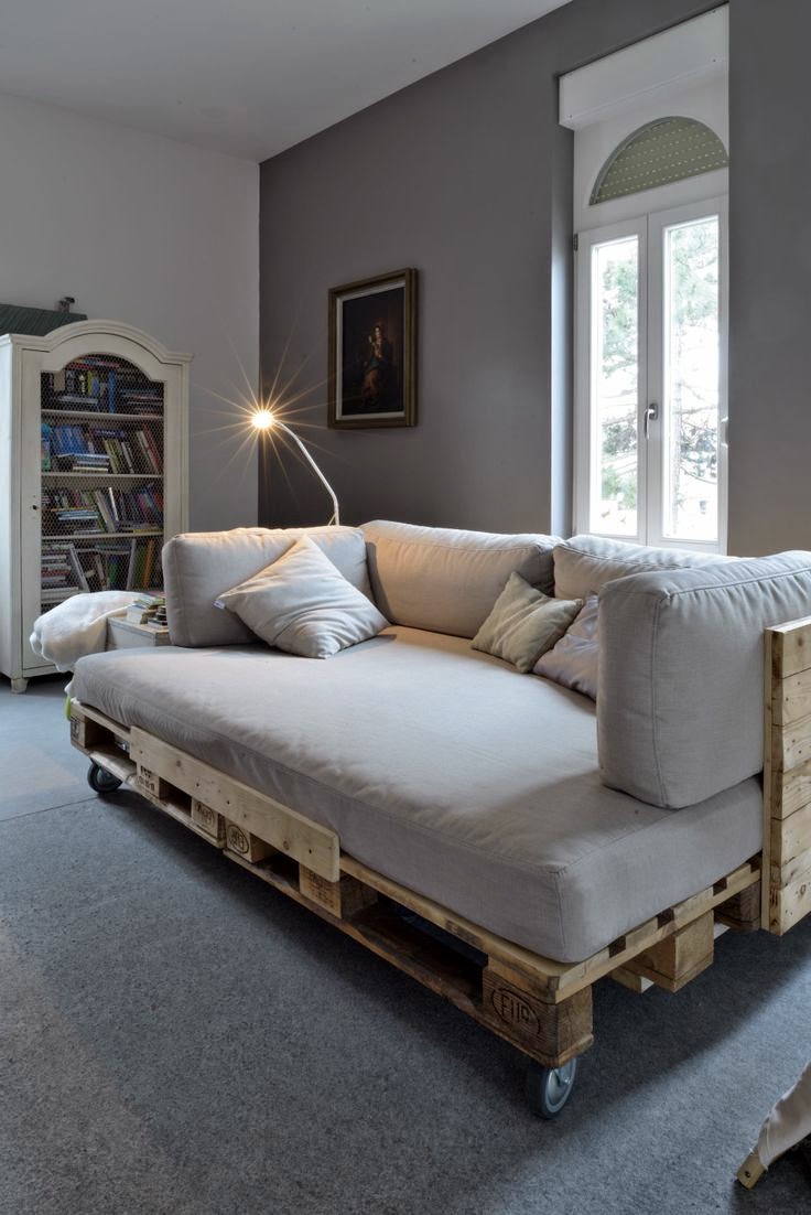 La Buhardilla - Decoración, Diseño y Muebles: Cosas que puedes hacer con un  palet. Especial sofás