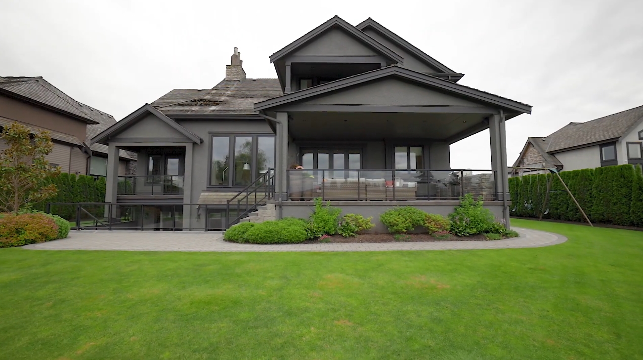 36 Photos vs. 15911 39A Avenue, South Surrey, BC - Sotheby's International Realty Canada - Luxury Home & Interior Design Video Tour