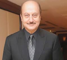 6 Artis Bollywood yang Juga Jadi Bintang Hollywood 6 Artis Bollywood yang Juga Jadi Bintang Hollywood