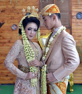 Tata Cara Dan Prosesi Upacara Pernikahan Suku Sunda Di Jawa Barat Lengkap Dengan Gambarnya
