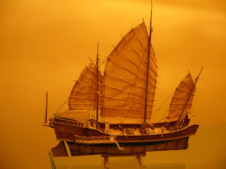 maqueta estática de barco junco chino red dragon de artesanía latina