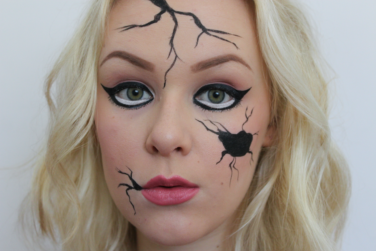 cracked doll makeup and costume
