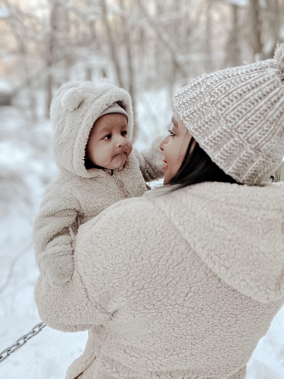 baby's first snow fall, mommy and me, baby and mom winter looks, baby winter coats, mom bloggers, winter wonderland, winter outfits