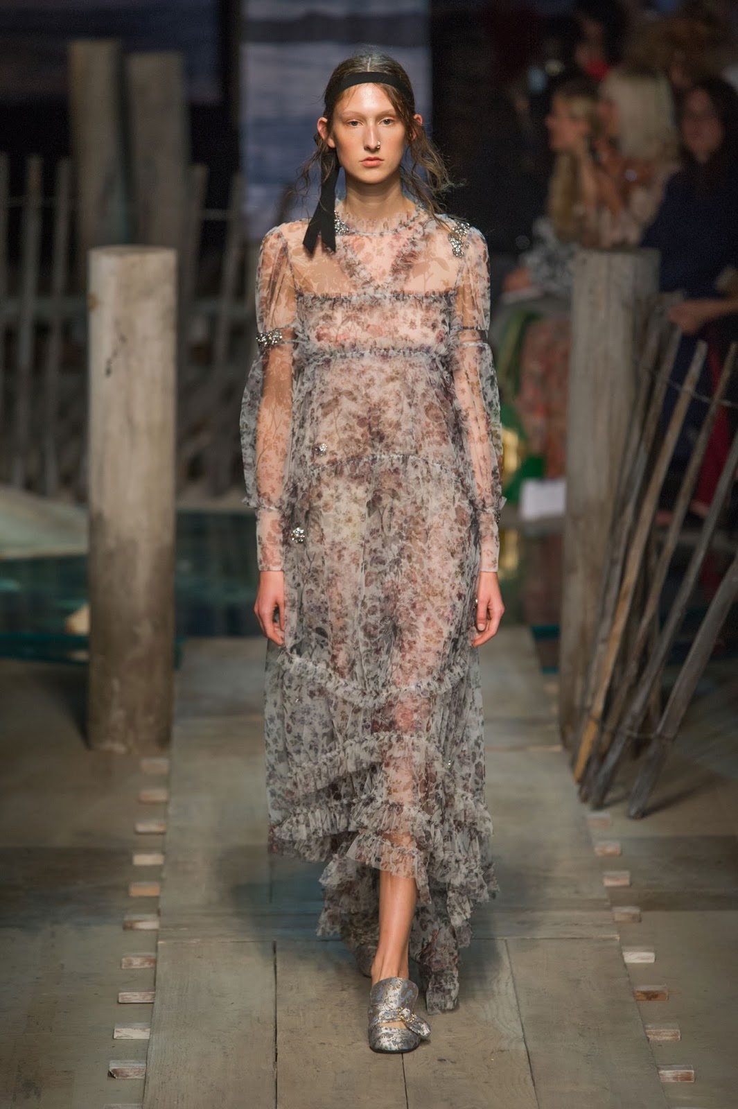 Feminine Delight: ERDEM on the Catwalk September 20, 2016 | ZsaZsa ...