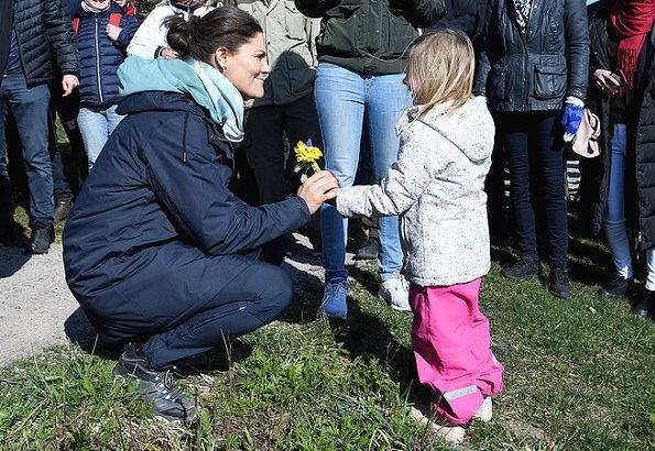 Crown-Princess-Victoria-in-Merrell-outdoor-hiking-shoes-4.jpg