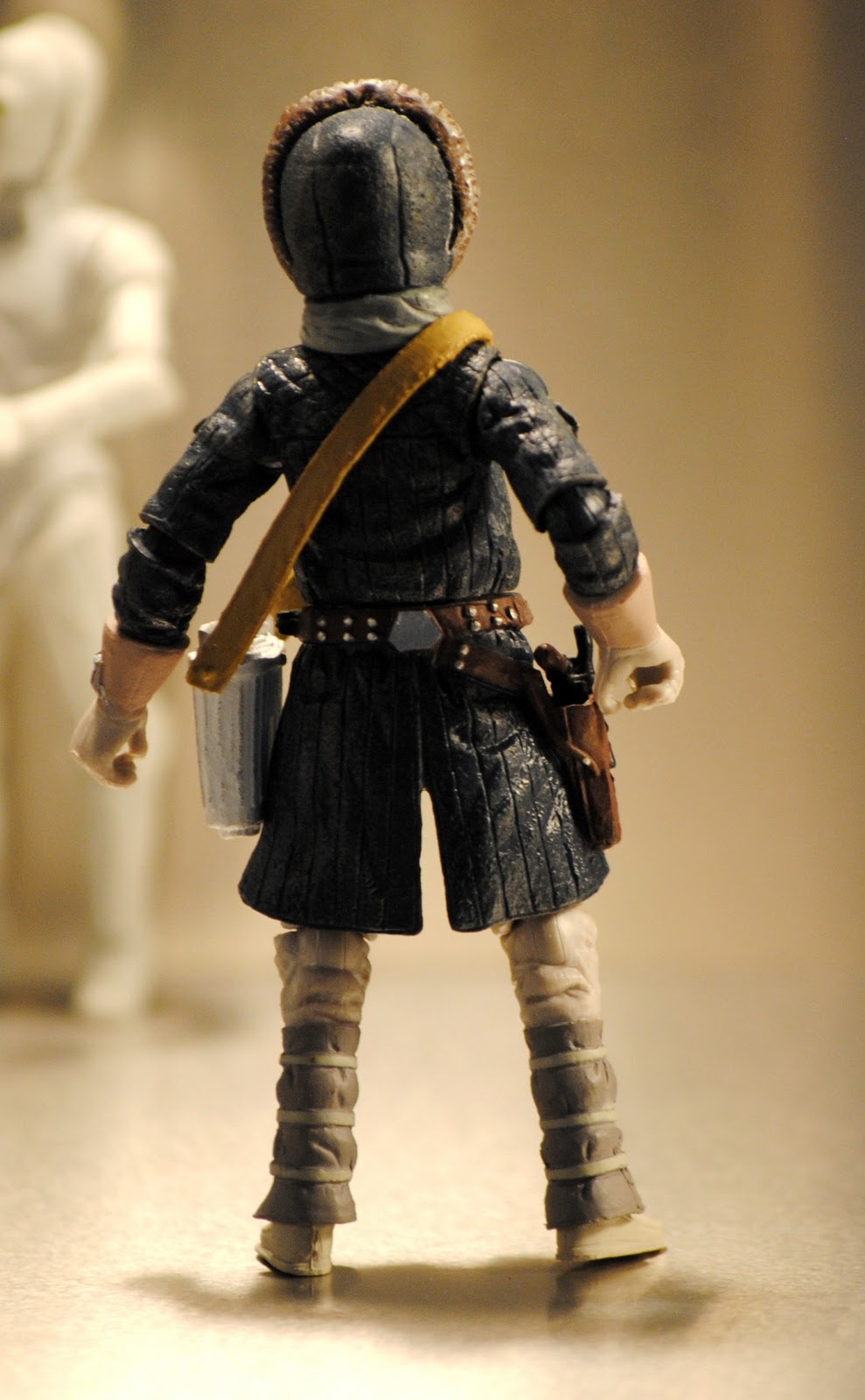 ACTION FIGURE EMPIRE: Han Solo: Hoth Gear