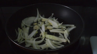 Salteado de habitas con bacalao confitado ~ Andreíta come de todo