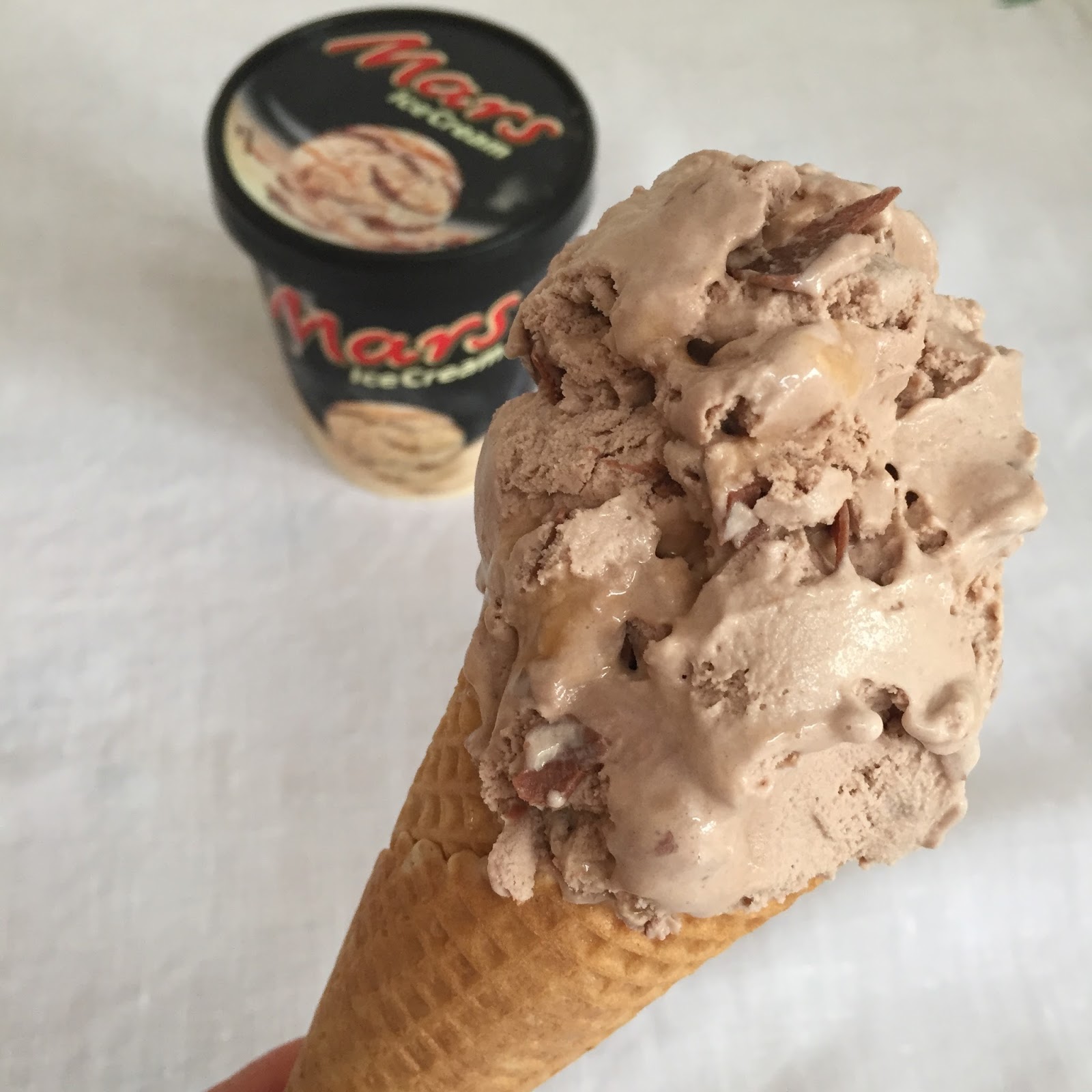 Archived Reviews From Amy Seeks New Treats NEW! Mars Ice Cream Tubs (ASDA)