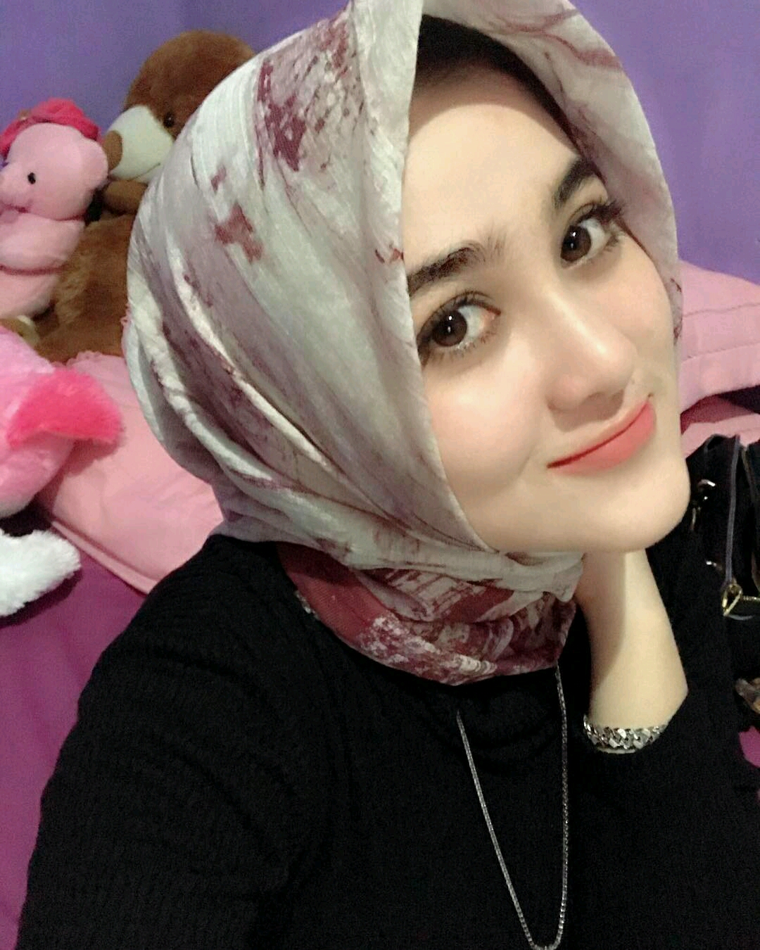 Gambar Wanita Cantik Berjilbab Terbaru