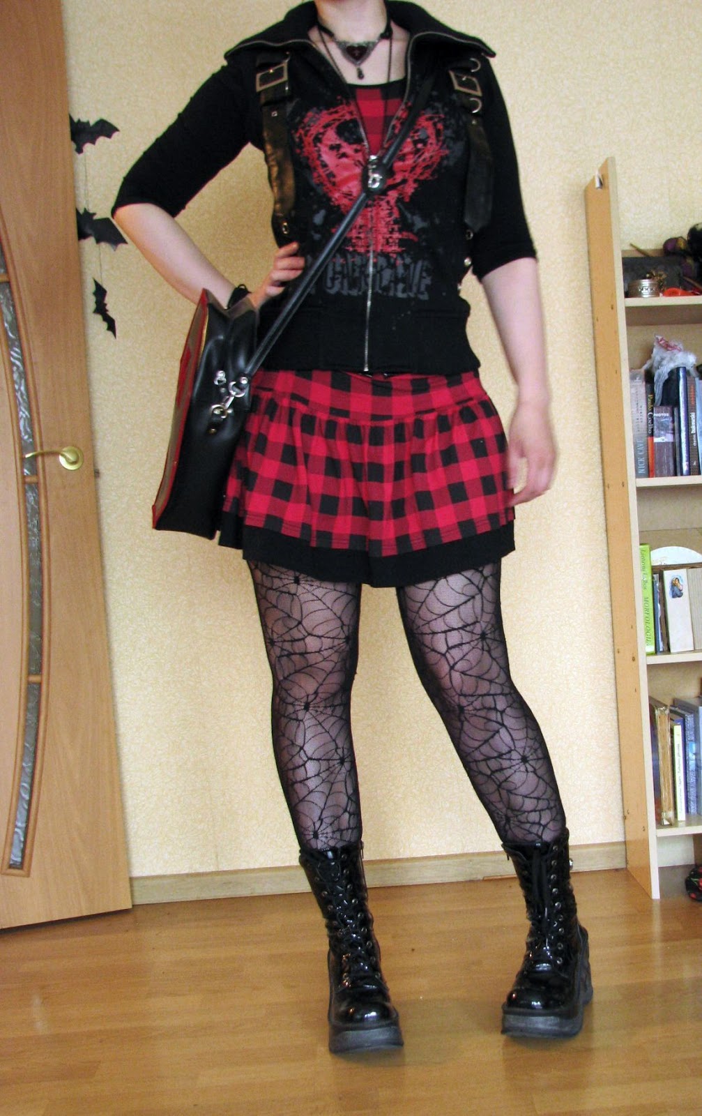 Gothically yours....: Tartan dress and coffin bag