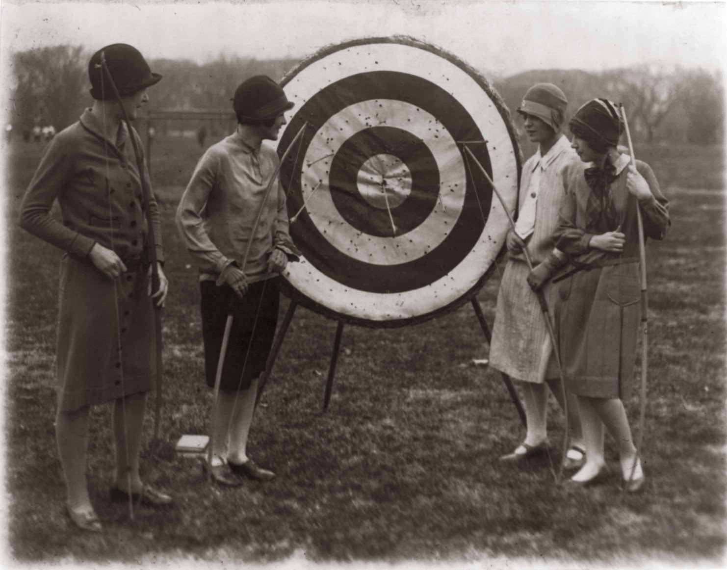Archery Toronto Womens Archery during the 1920s and 1930s