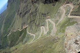 drive-roads-around-the-globe-17