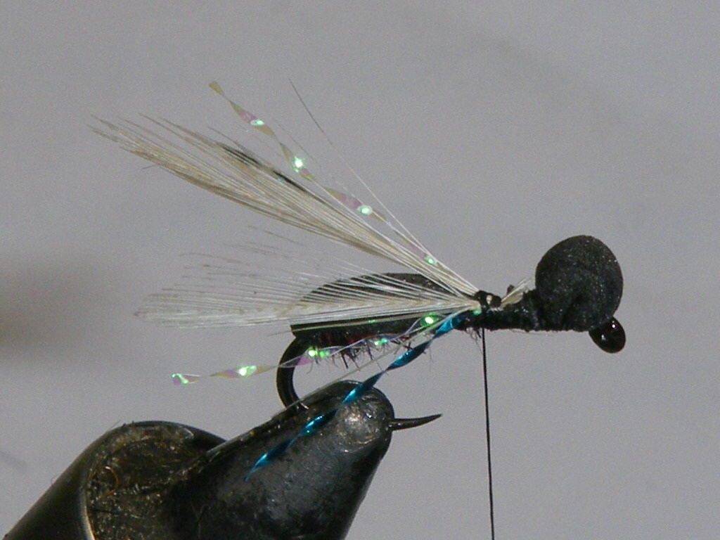 Pasión por la Pesca a Mosca: MONTAJE DE UN MOSCARDON