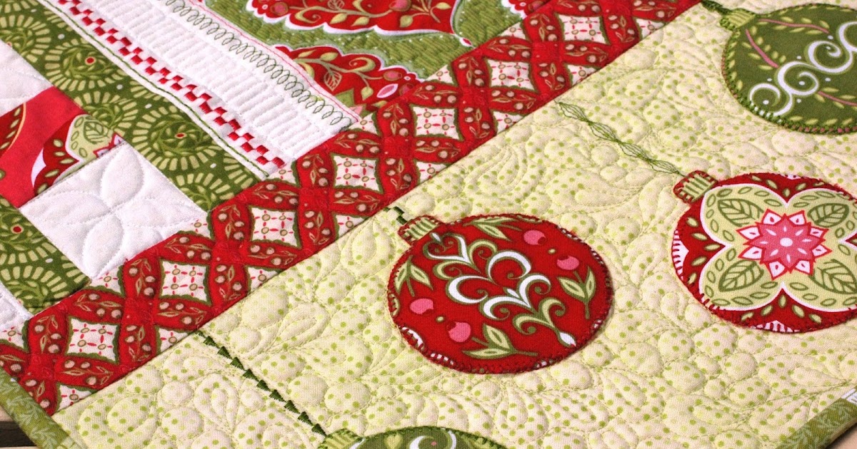 table runner NEW 826 XMAS TABLE RUNNERS PATTERNS