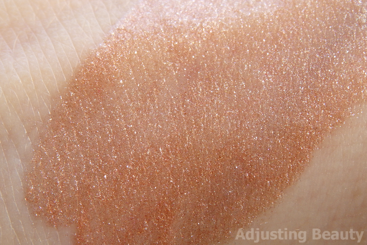 Review Kiko 3D Hydra Lipgloss 18 Golden Sparkle Adjusting Beauty