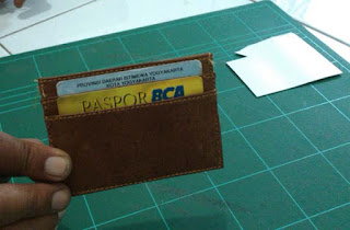 membuat dompet kartu nama