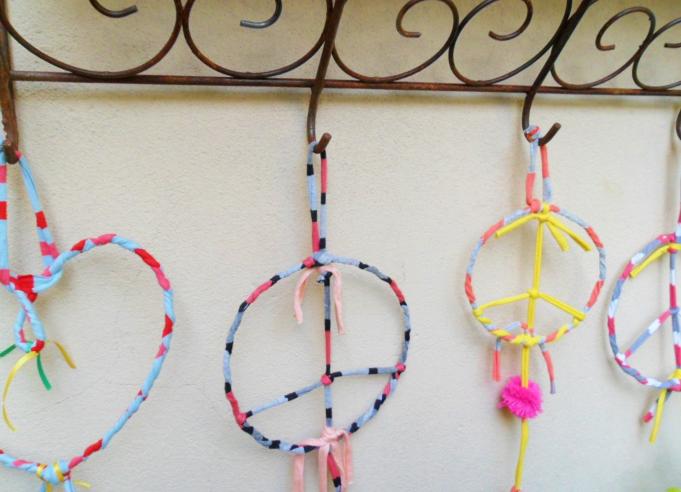 Símbolos de la Paz: Tienda Deco C