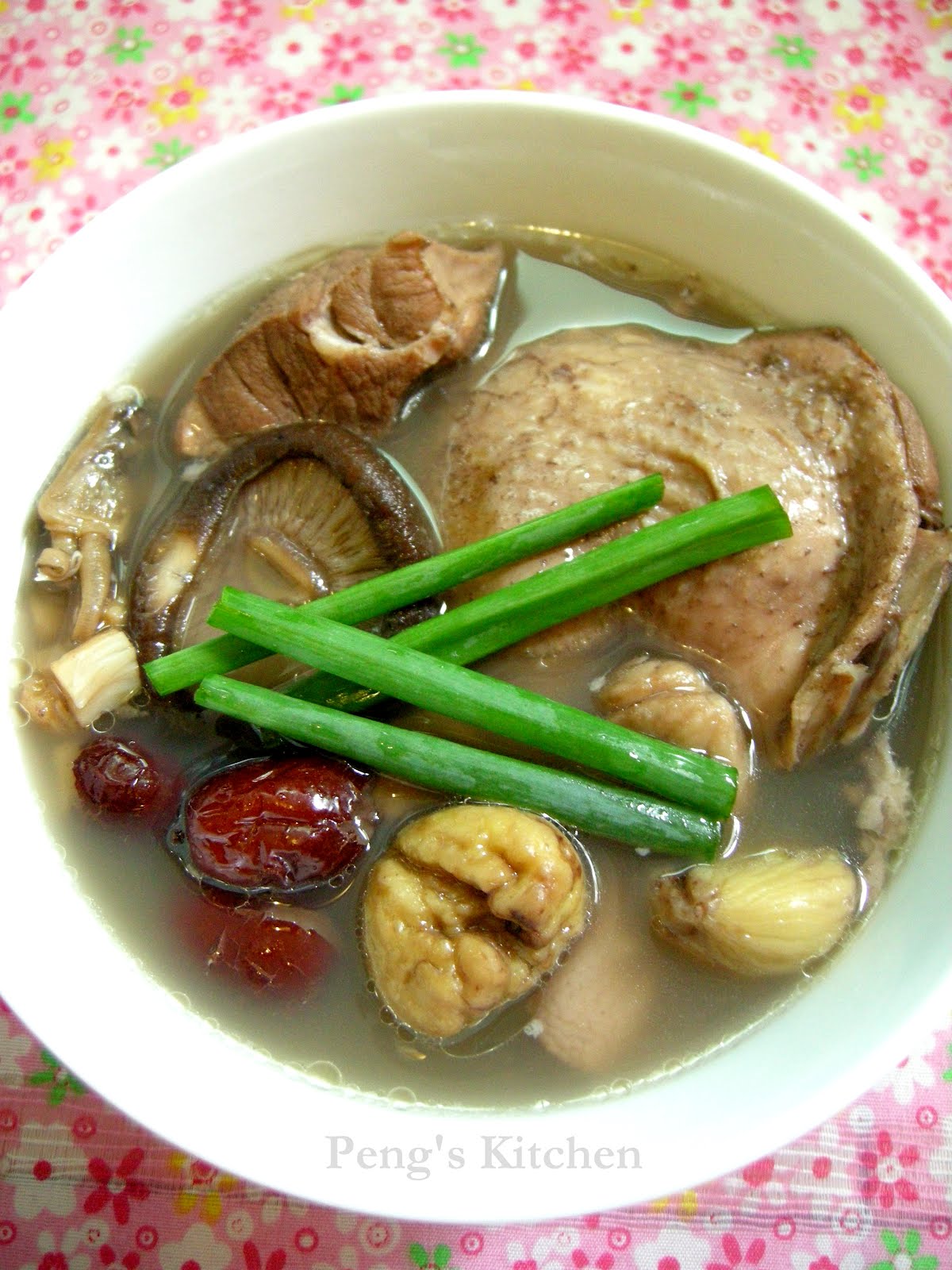 Peng's Kitchen Chestnut Chicken Soup with Scallop & Ginseng