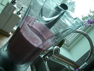 Smoothie+med+Holistic+proteinpulver+%25281%2529 - Tips på nyttiga och goda mellanmål