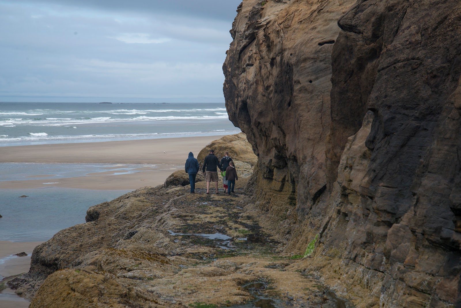 Oregon Coast Tide Pools at Hug Point and Cannon Beach lightinleaves