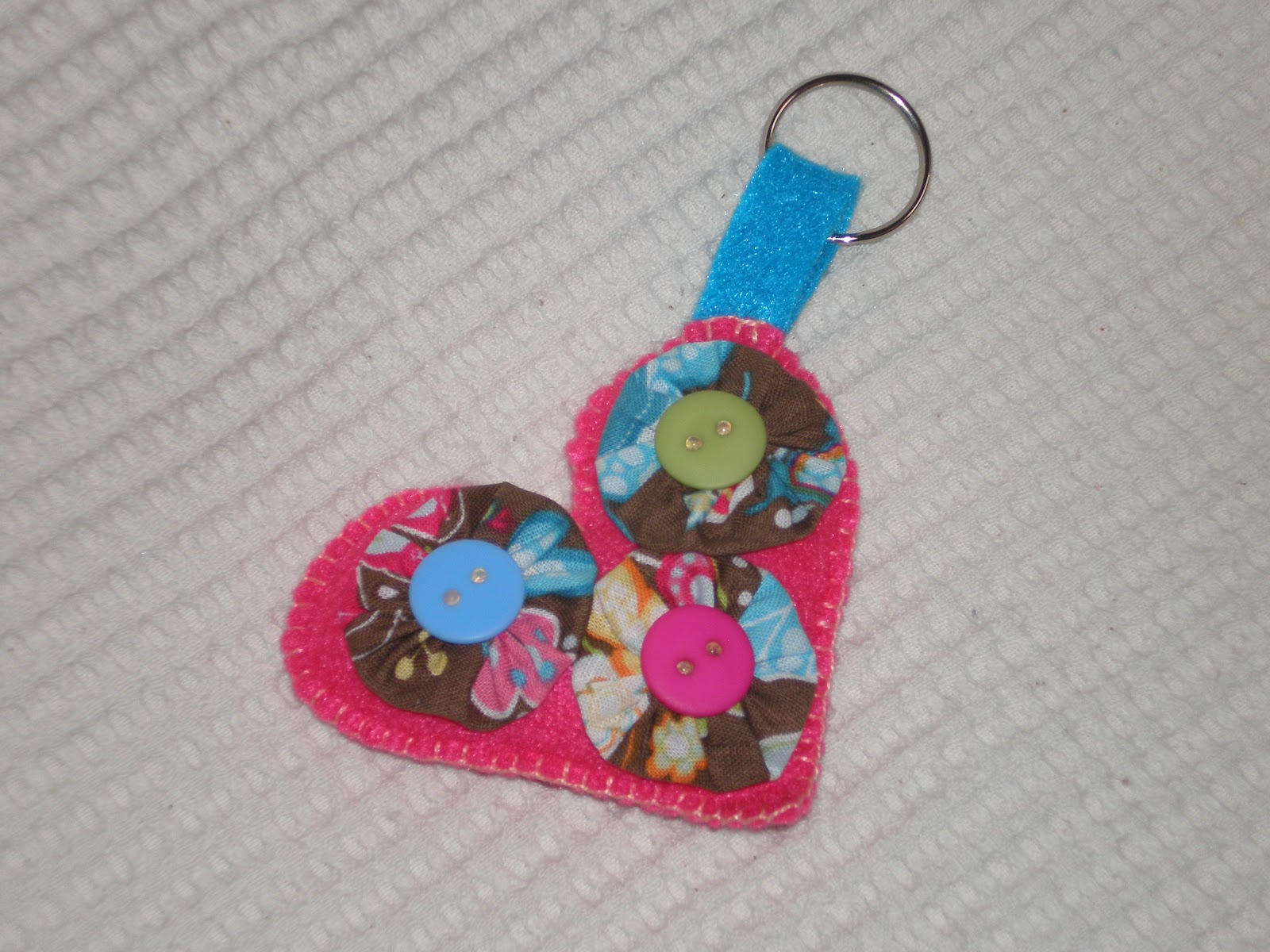 CRAFT BEE FELT KEYCHAINS