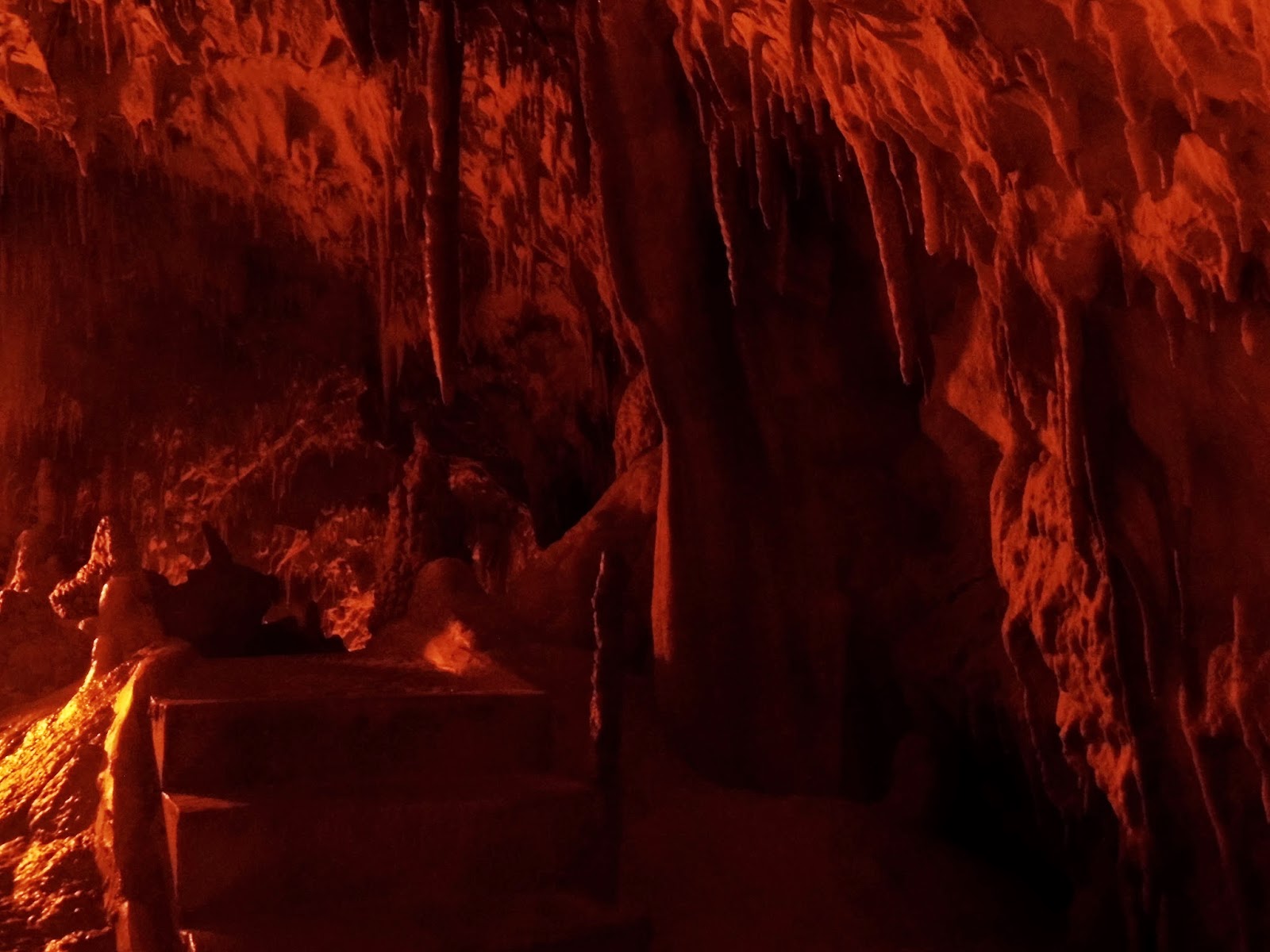 Σπηλαιοτρυπα – Ένα άγνωστο σπήλαιο κοντά στα Πράμαντα Ιωαννίνων  