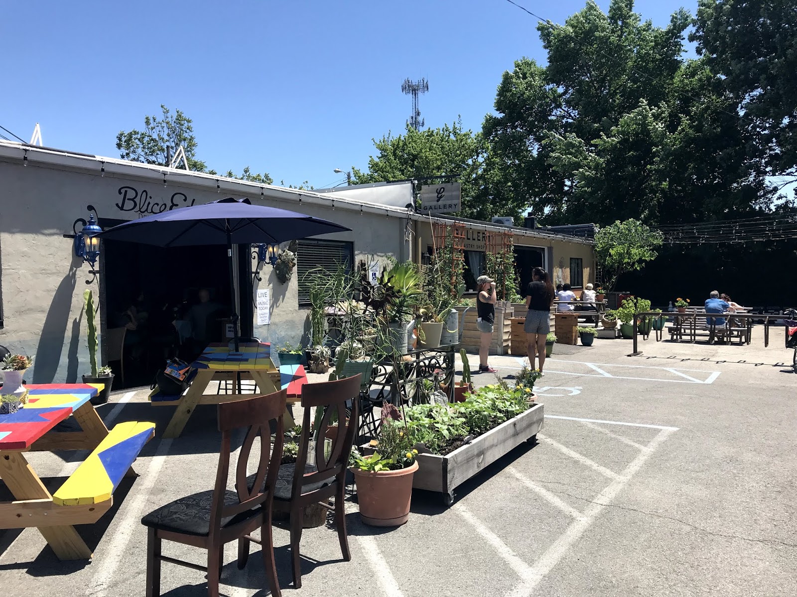 Next Door Eatery + Afternoon on the Monon Trail in Indianapolis Curly Sue an Amanda Condra