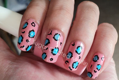 Isabel Lee | Malaysian Beauty & Lifestyle Blogger: NOTD : Pink Blue Leopard