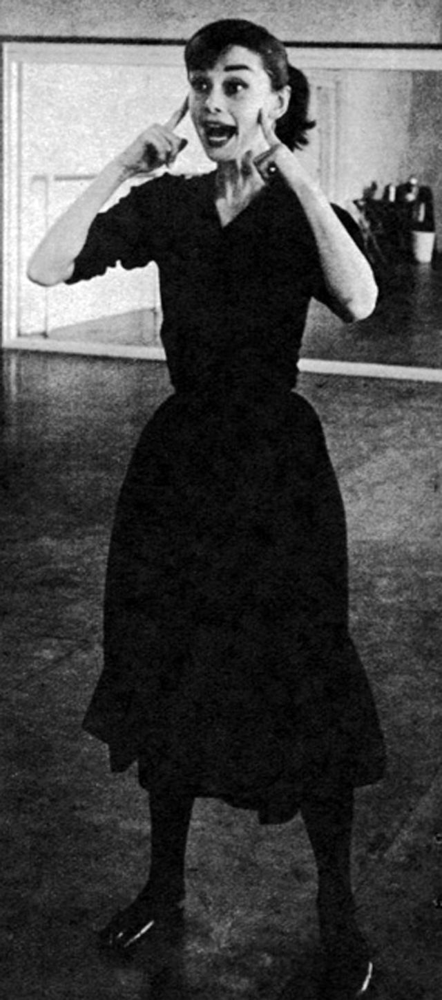 Behind the Scenes Photos From Audrey Hepburn Dance Rehearsal for “Funny