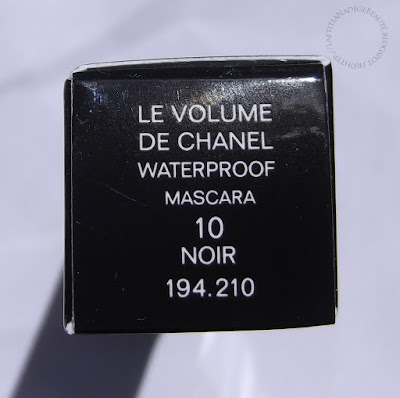 CHANEL PARIS  Le Volume de Chanel Waterproof Mascara.