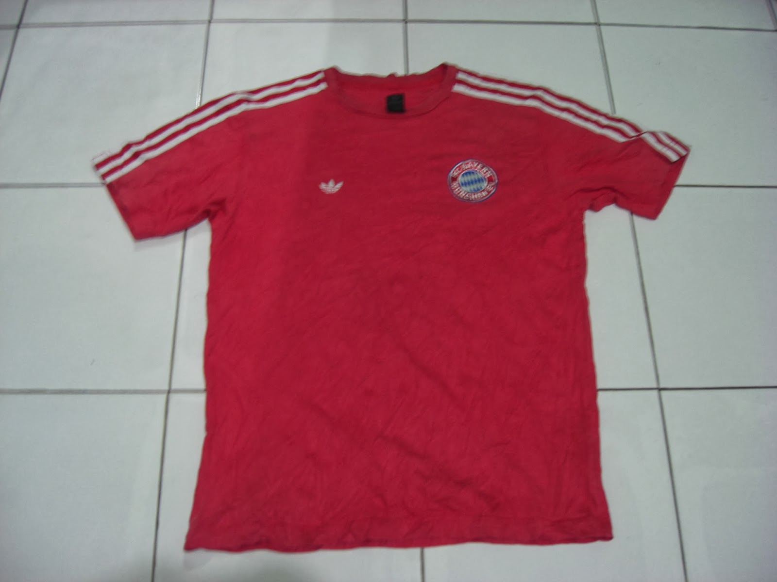 Rest Of World Memorabilia FC Bayern München 198384 Repro