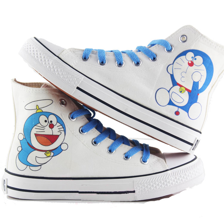 11 Gambar Doraemon  Di Sandal 